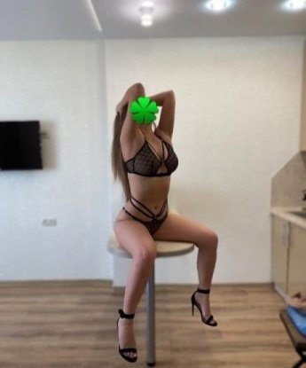 Креативная и опытная индивидуалка, я готова доставить тебе незабываемое удовольствие. Я могу быть твоей страстной путаной или нежной любовницей - выбор за тобой. У меня есть множество возможностей, чтобы реализовать все наши фантазии. Фотографии, которые ты видишь, абсолютно реальны, и я уверена, что тебе понравится то, что увидишь вживую. Не веришь? Посмотри мои отзывы и убедись сам! Так что не теряй времени и приходи сегодня, чтобы испытать то, о чем ты всегда мечтал. Жду тебя! 😉 9098, 25 лет